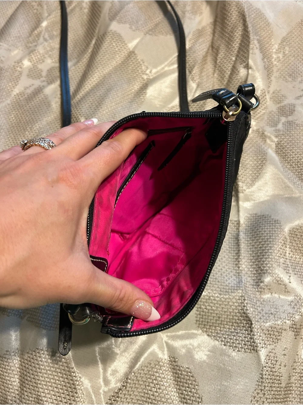 Dooney & Bourke Black Nylon Crossbody Bag Pink Lining Adjustable Strap
